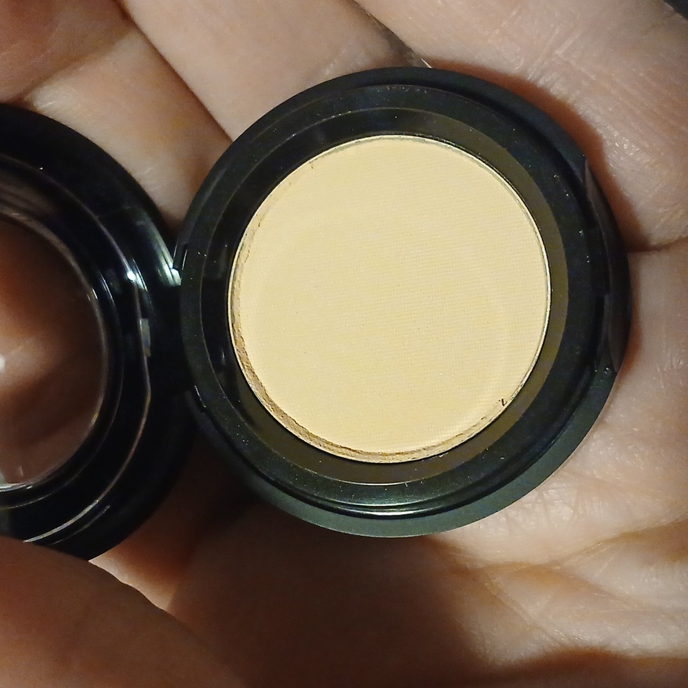 Cao professional eye makeup single shadow base color BARE - Picture 4 of 9